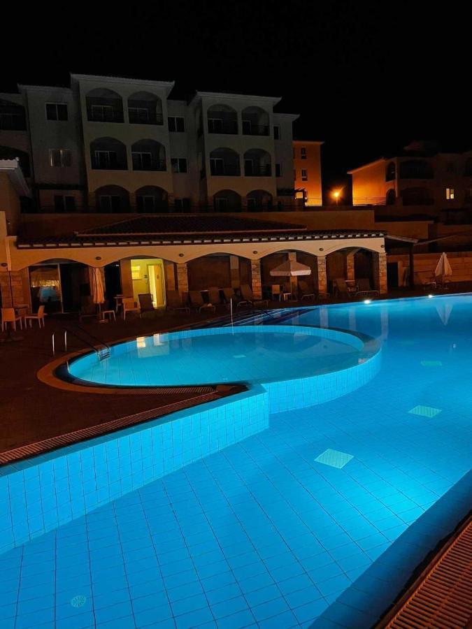 Cozy 2 Bedrooms In Complex With Swimming Pools And Beautiful View Apartament